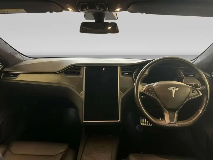 Tesla Model S 2019 photo 3