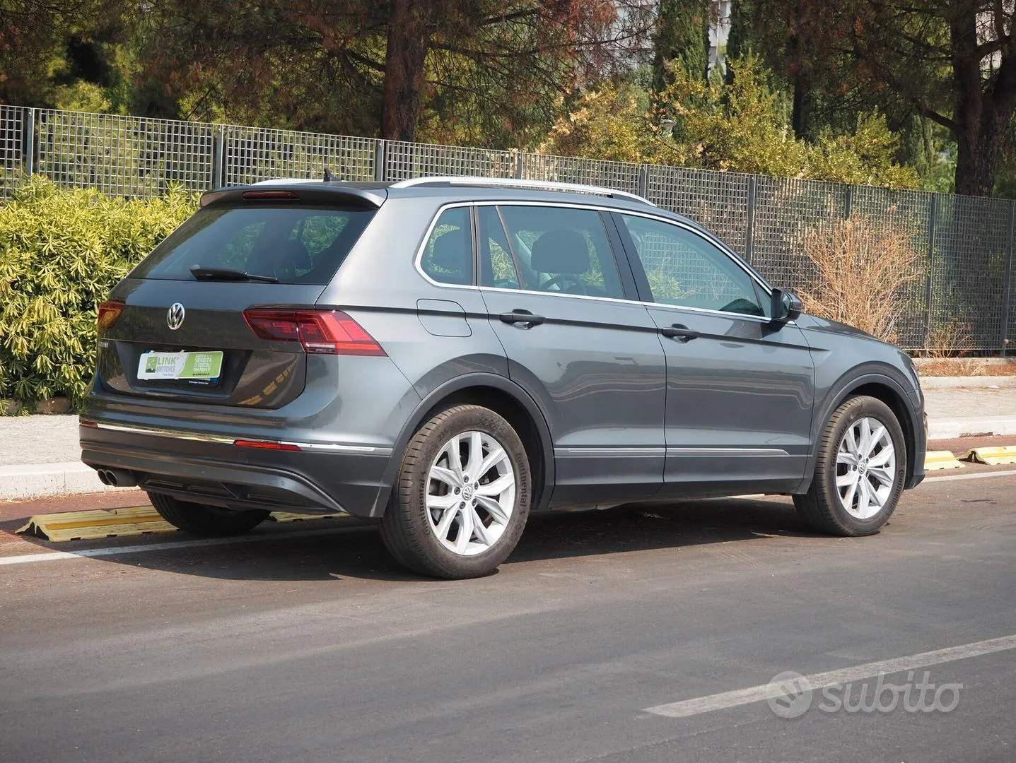 Volkswagen Tiguan 2018 photo 2