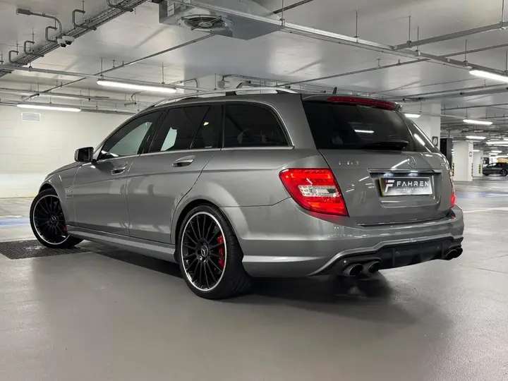Mercedes-Benz C63 2012 photo 3