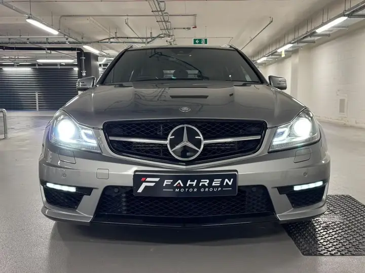 Mercedes-Benz C63 2012 photo 4