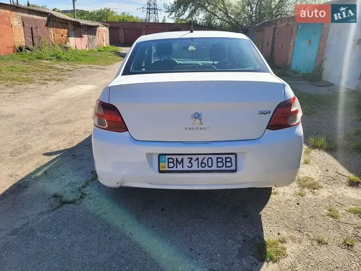 Peugeot 301 2013 photo 3