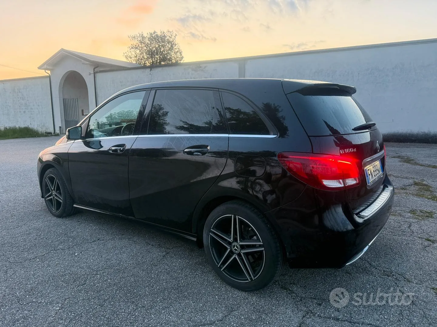 Mercedes-Benz B180 2018 photo 5
