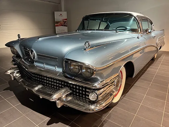 Buick Roadmaster 1958 photo 4