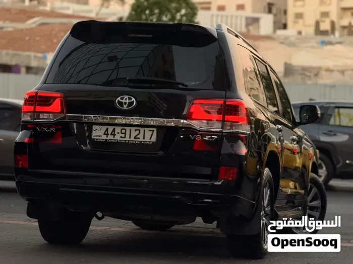 Toyota Land Cruiser 2017 photo 4