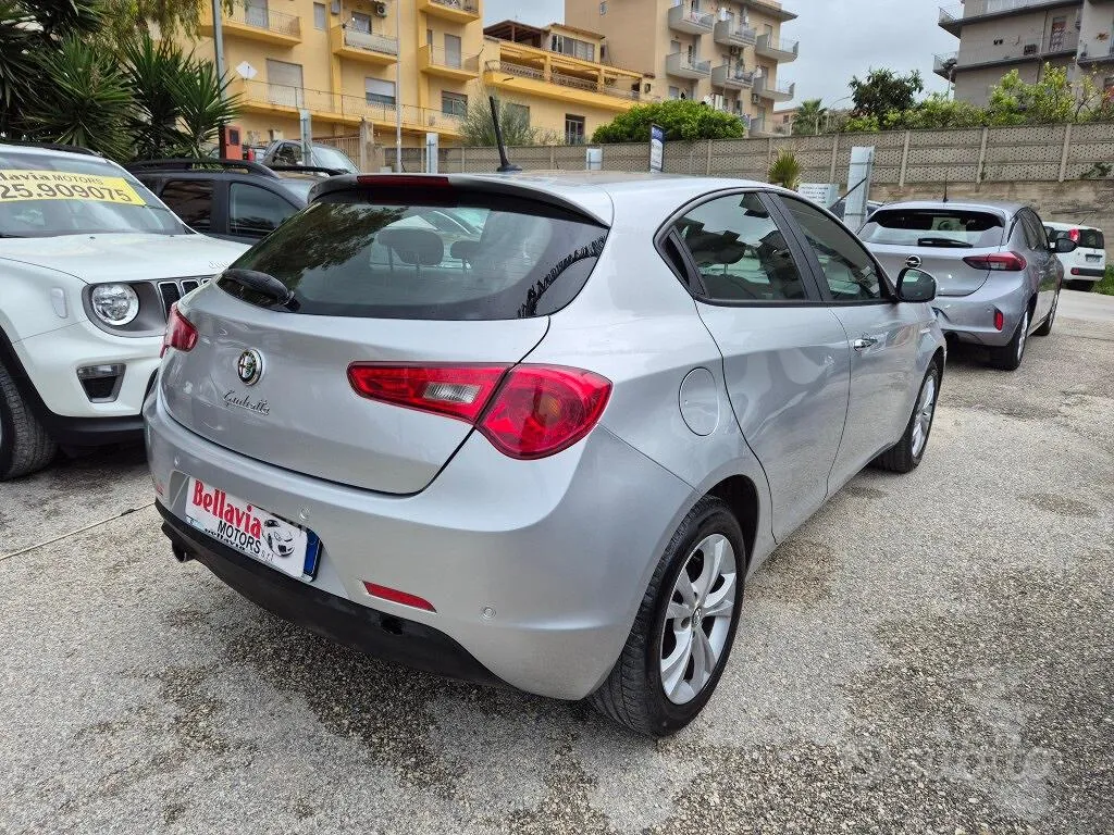 Alfa Romeo Giulietta 2015 photo 5