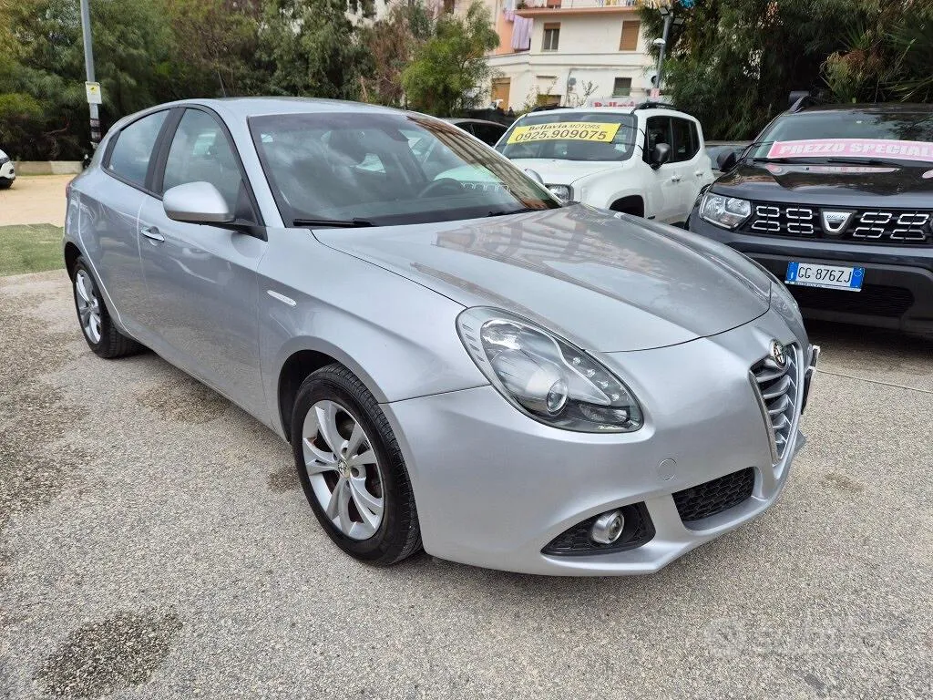 Alfa Romeo Giulietta 2015 photo 4