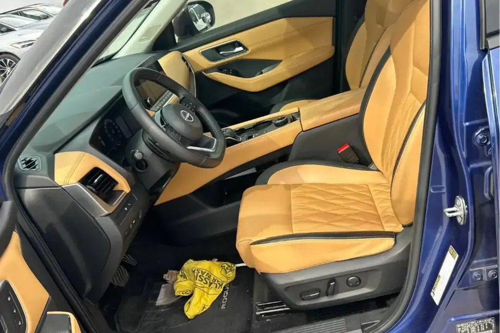 Nissan Rogue 2023 photo 2