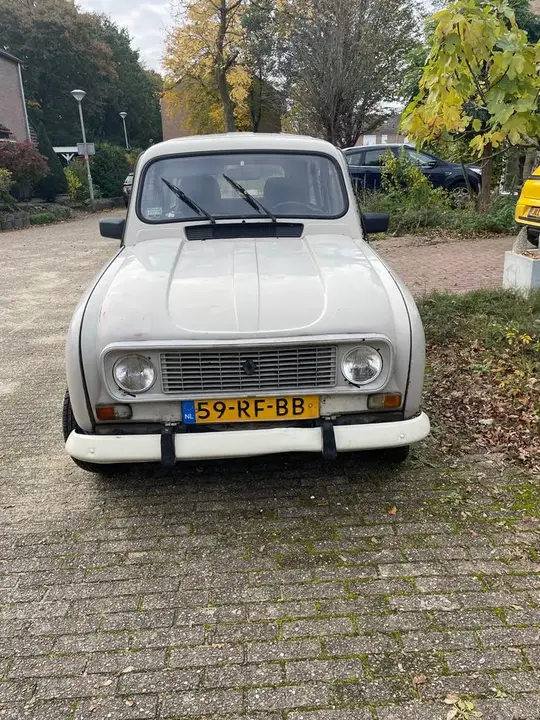 Renault 4 1992 photo 2