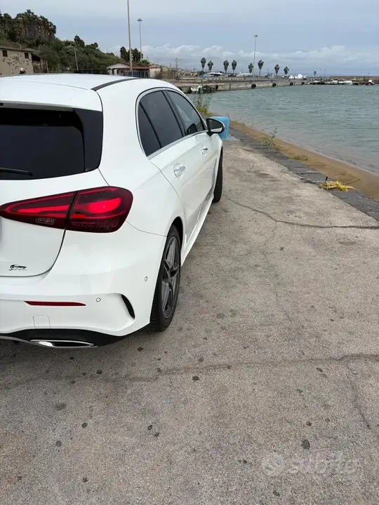 Mercedes-Benz C-Class 2023 photo 4