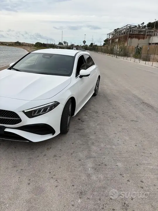 Mercedes-Benz C-Class 2023 photo 2