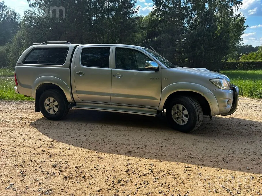 Toyota Hilux 2018 photo 2