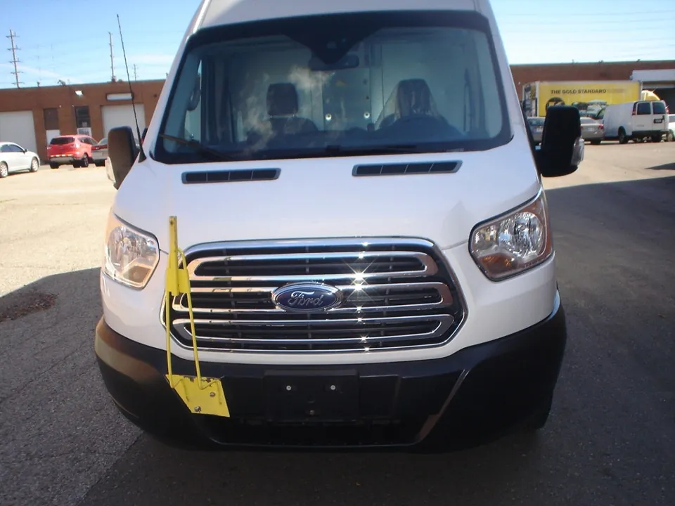 Ford Transit 2019 photo 2