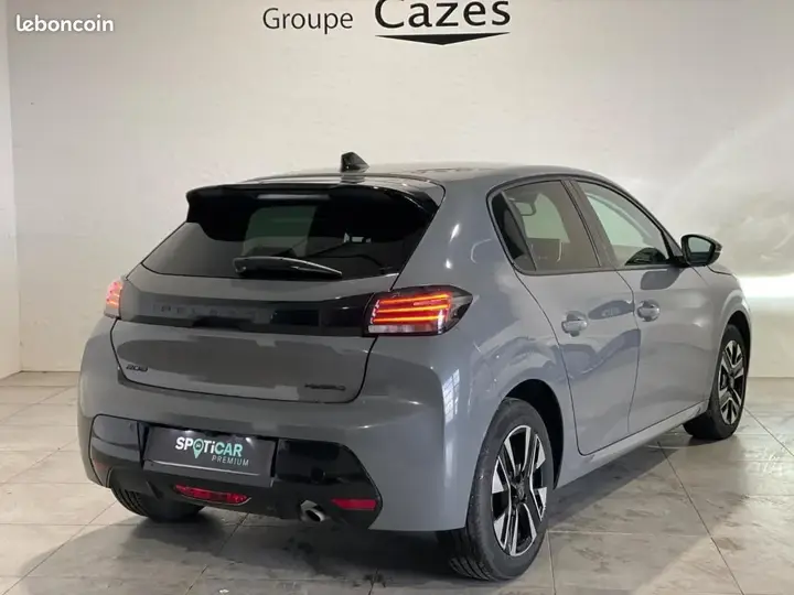 Peugeot 208 2025 photo 3