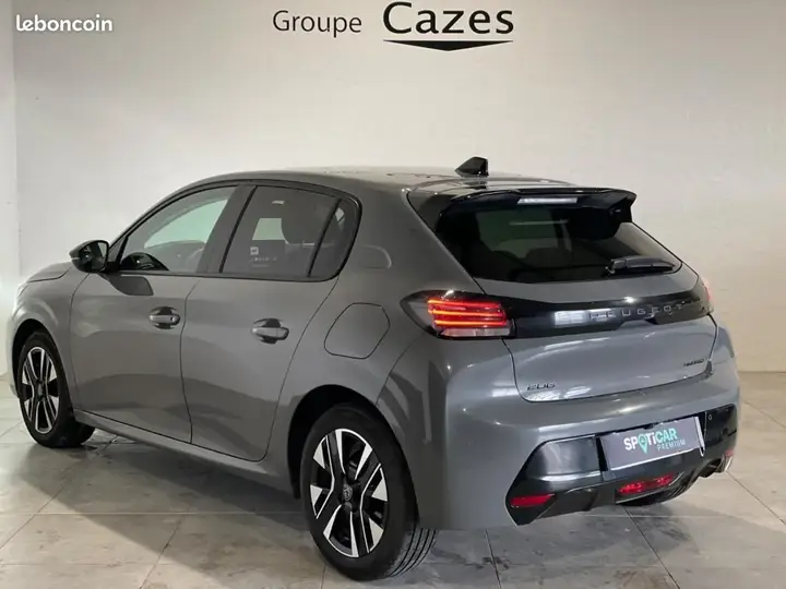 Peugeot 208 2025 photo 4