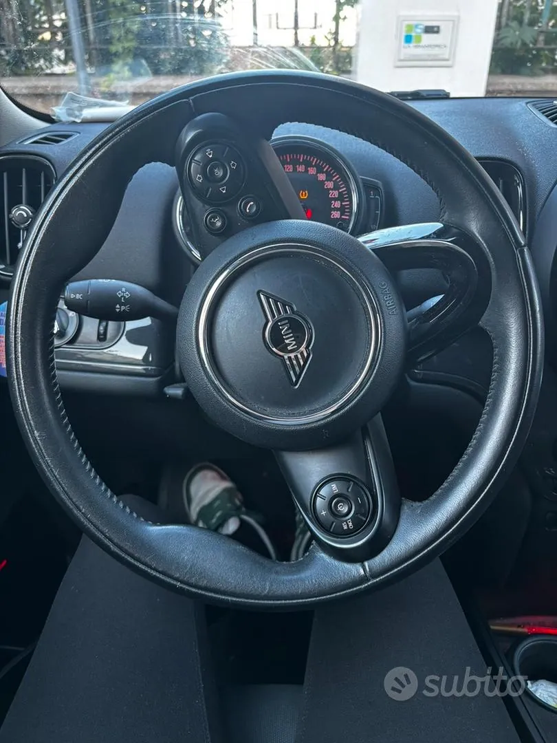 Mini Countryman 2019 photo 3