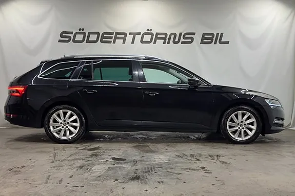 Skoda Superb 2023 photo 5