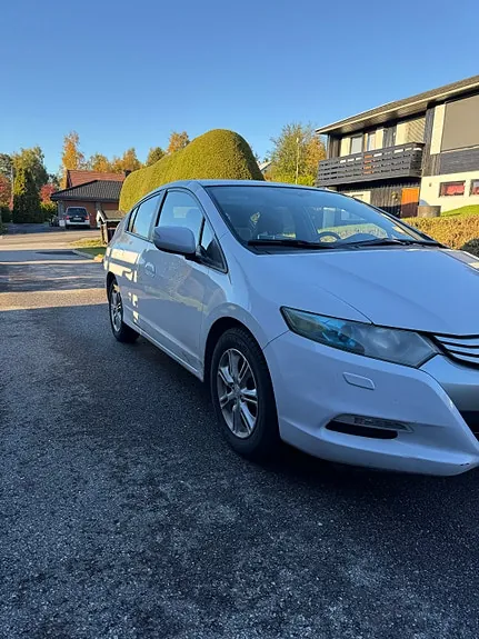 Honda Insight 2010 photo 2
