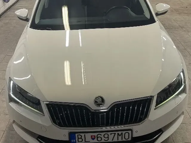 Skoda Superb Combi 2016 photo 4