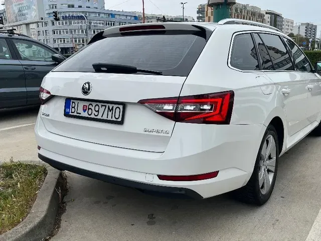 Skoda Superb Combi 2016 photo 3