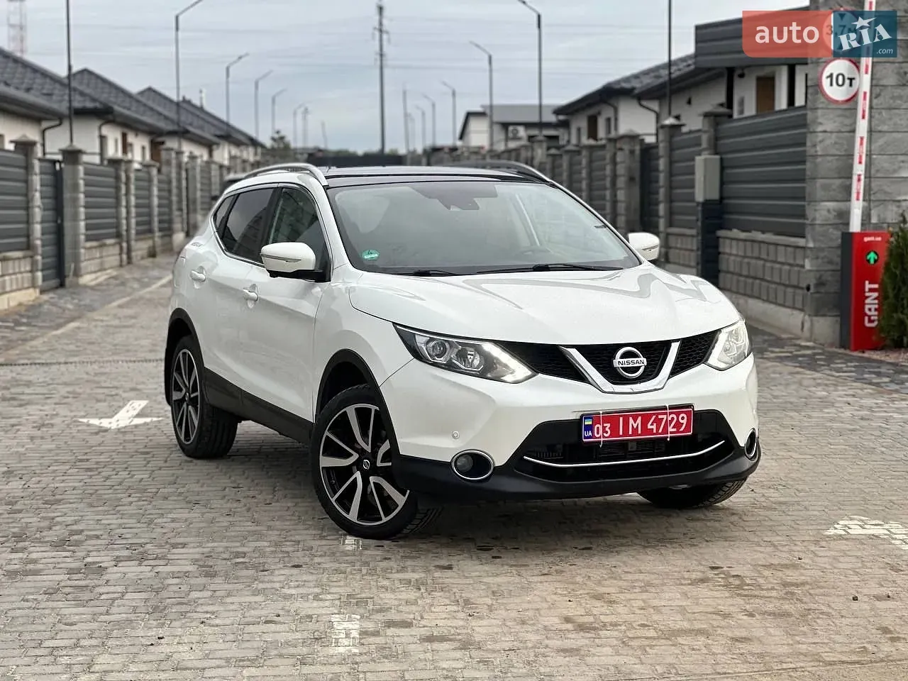 Nissan Qashqai 2014 photo 3