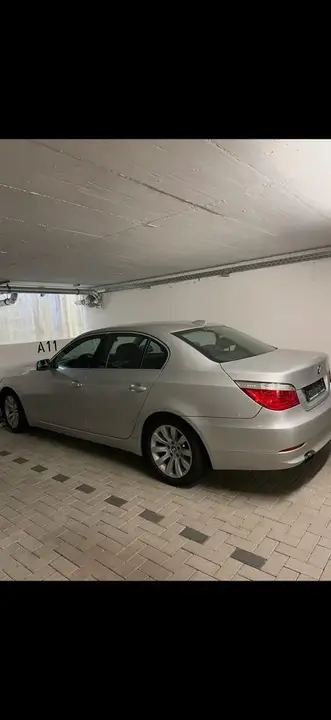 BMW 530I