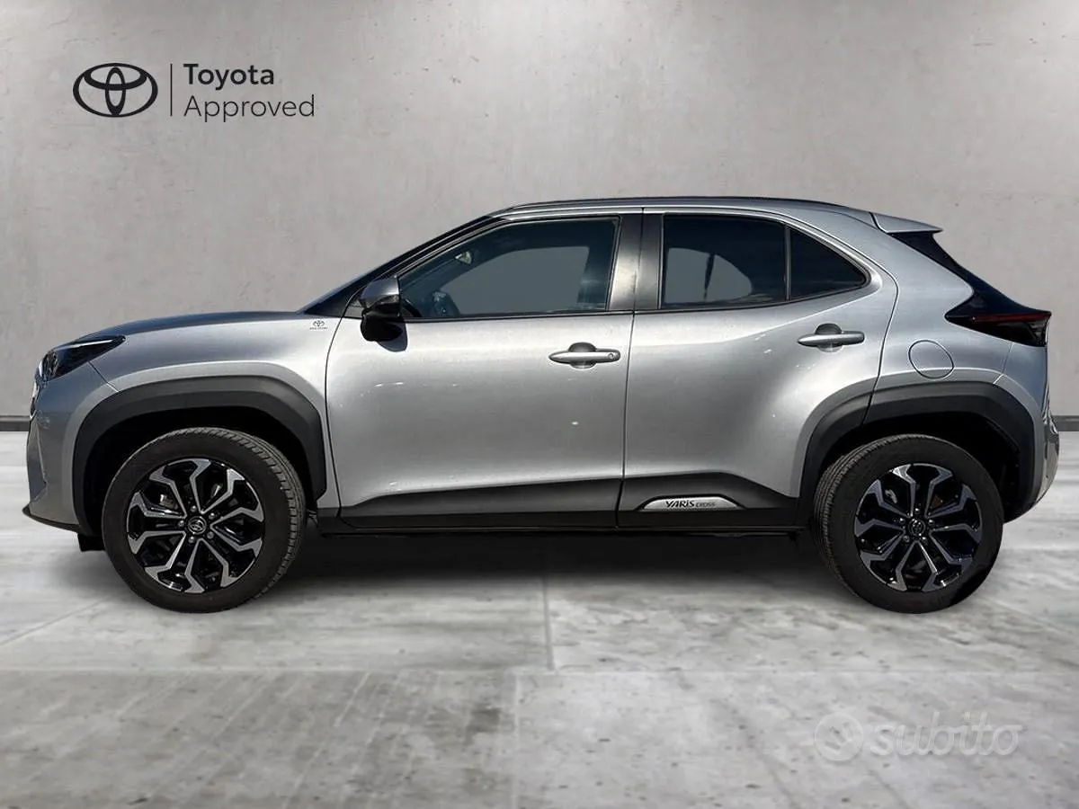 Toyota Yaris Cross 2023 photo 3