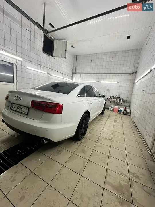 Audi A6 2012 photo 5