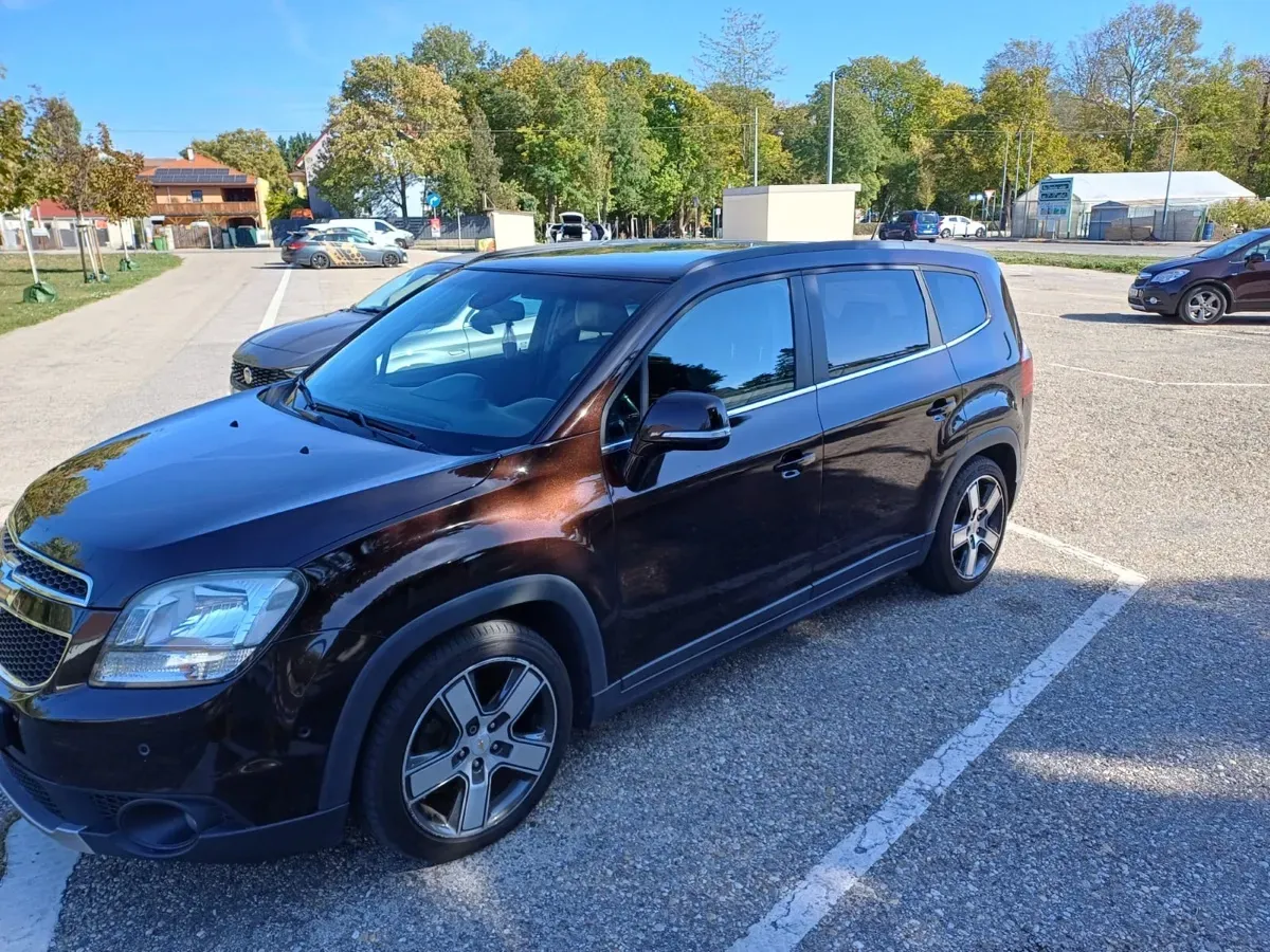 Chevrolet Orlando 2014 photo 2