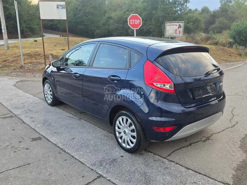 Ford Fiesta 2012 photo 3