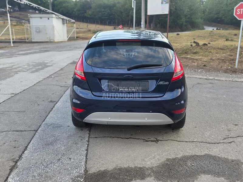 Ford Fiesta 2012 photo 4