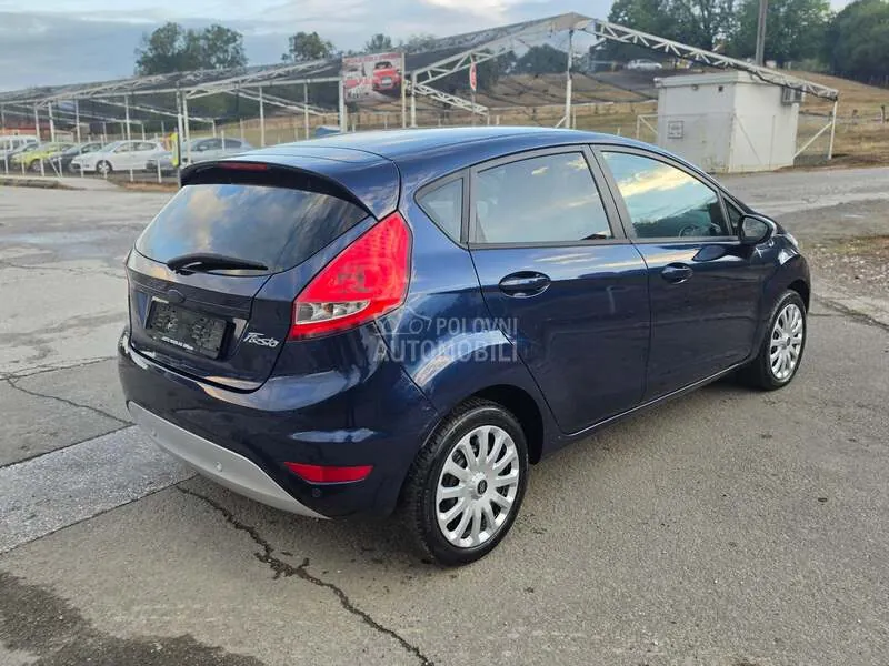 Ford Fiesta 2012 photo 5