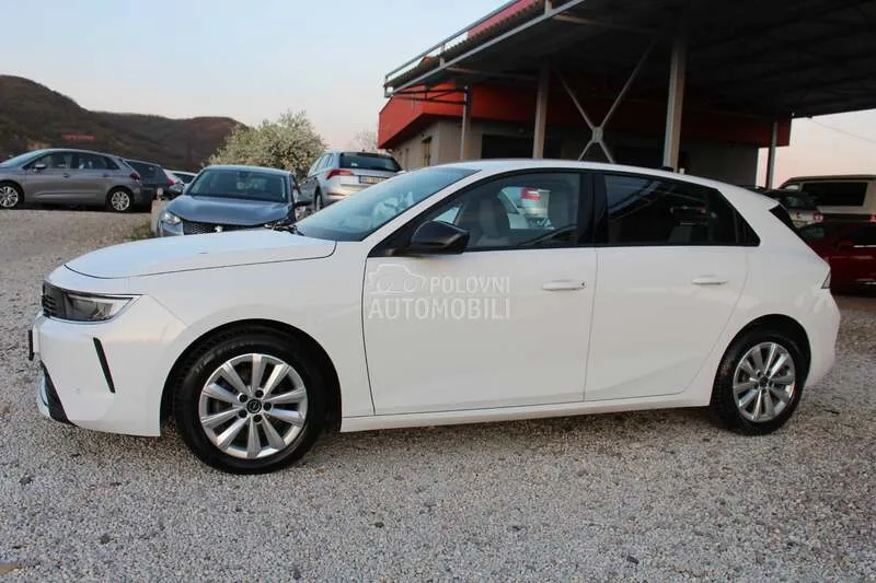 Opel Astra L