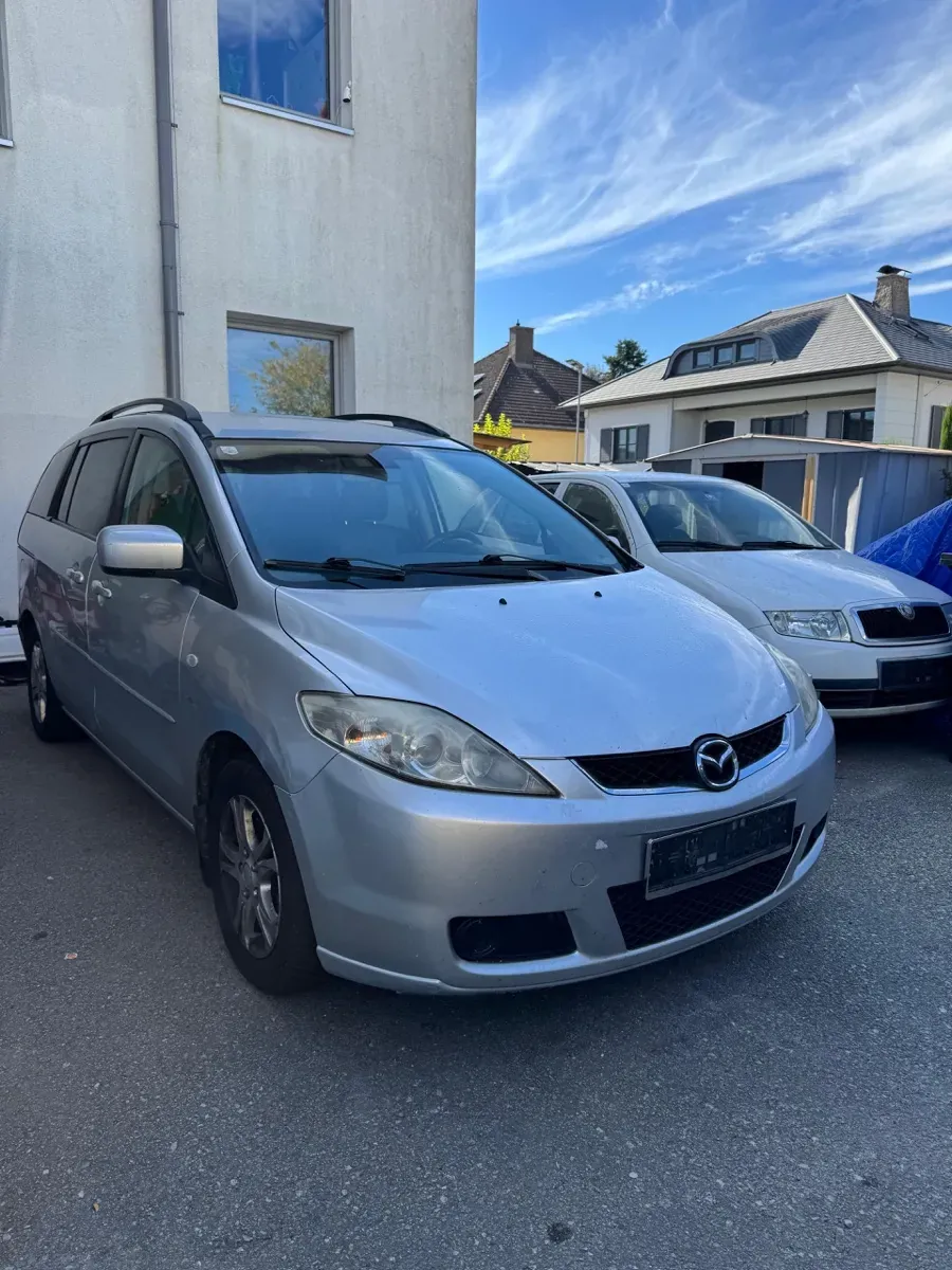 Mazda Mazda5 2007 photo 2