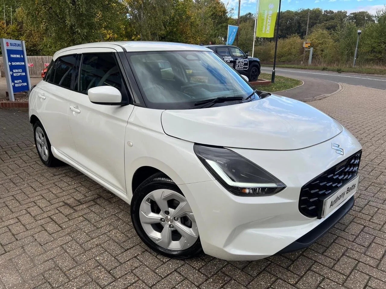 Suzuki Swift 2024 photo 5