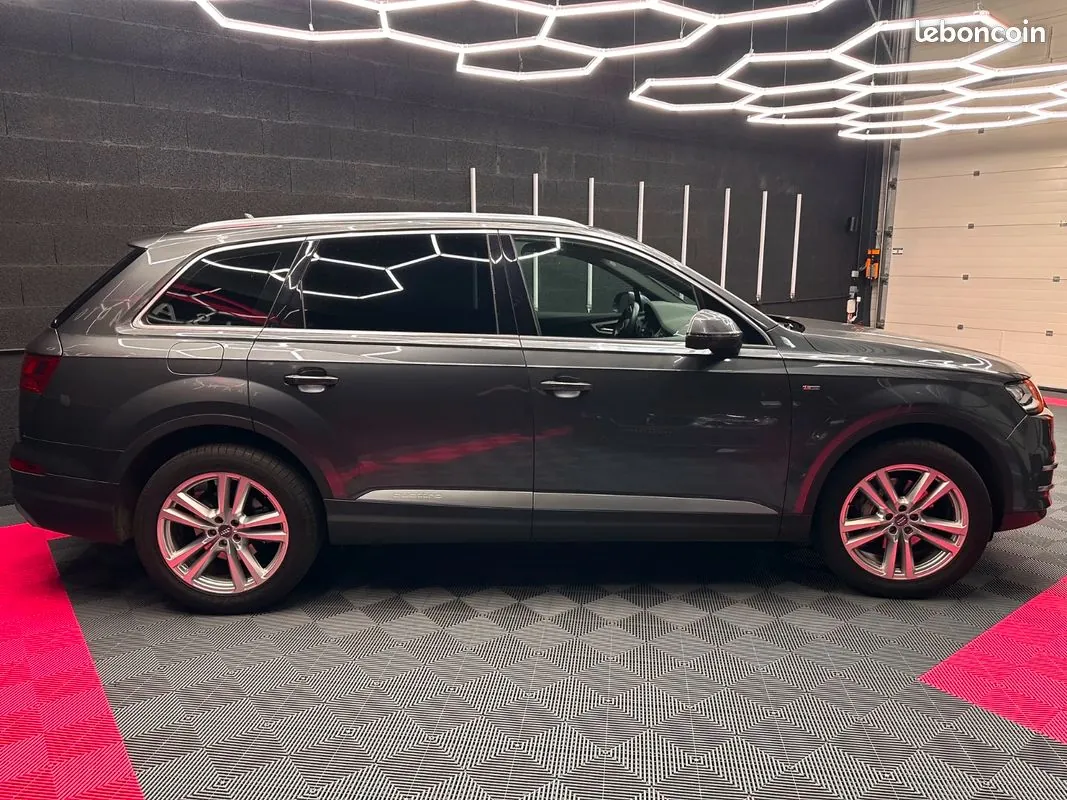 Audi Q7 2018 photo 5