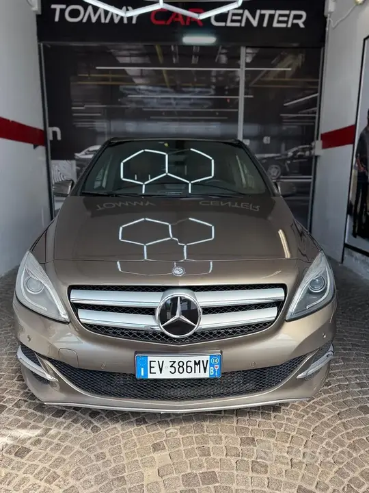 Mercedes-Benz B 200 Ngd Executive