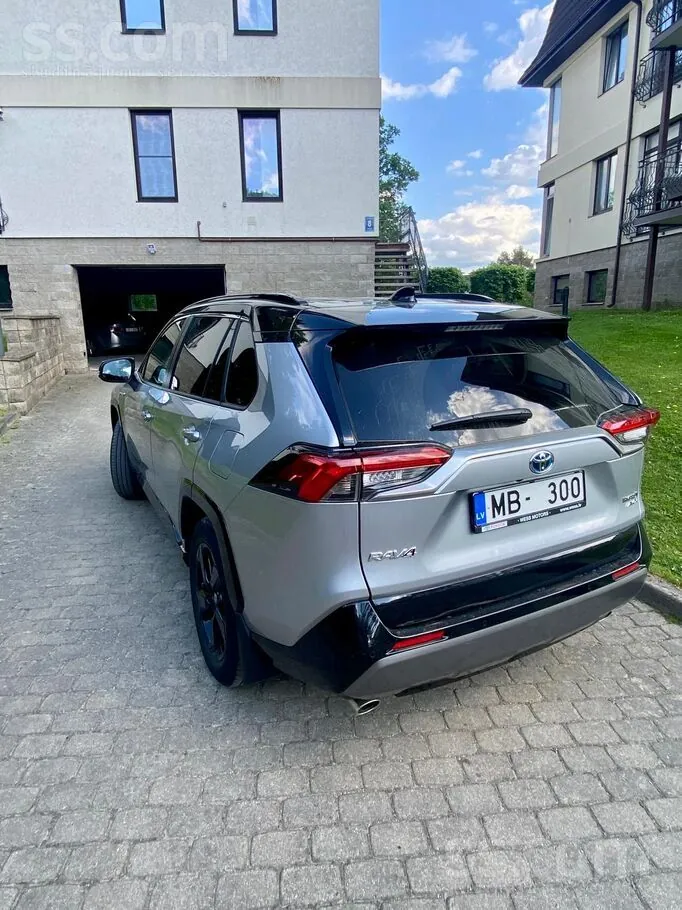 Toyota Rav4 2021 photo 2