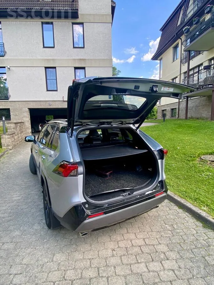 Toyota Rav4 2021 photo 3