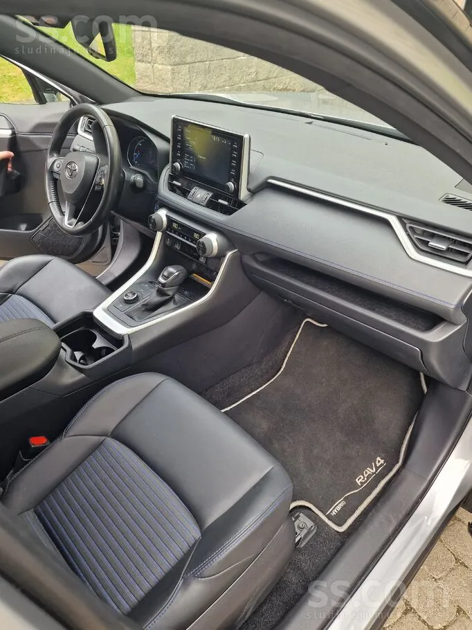 Toyota Rav4 2021 photo 4