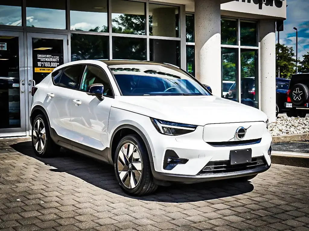 Volvo C40 2024 photo 2