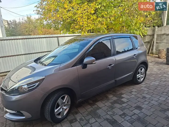 Renault Scenic 2014 photo 3