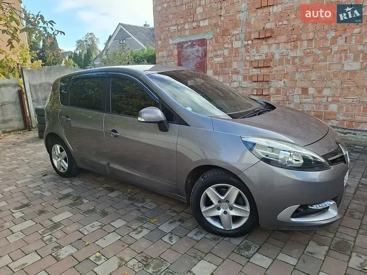 Renault Scenic 2014 photo 5