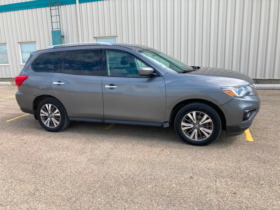 Nissan Pathfinder 2019 photo 3