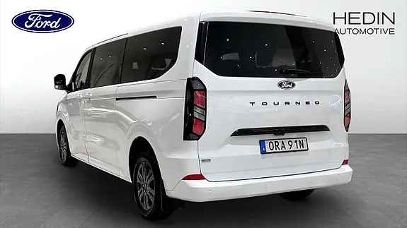 Ford Custom Tourneo 2025 photo 2