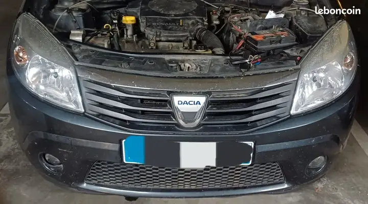 Dacia Sandero 2010 photo 2
