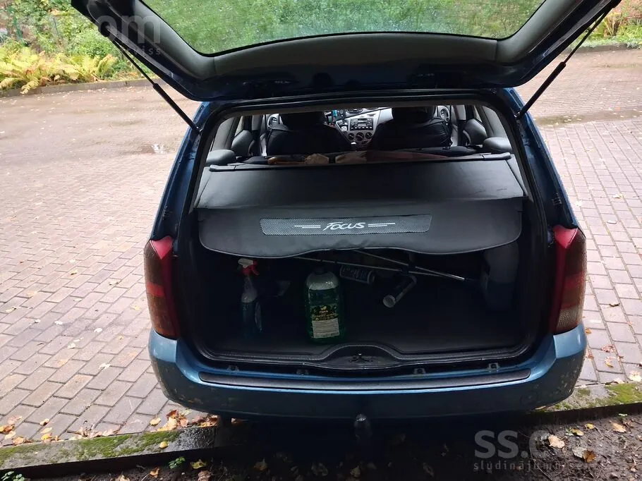 Ford Focus 2001 photo 5