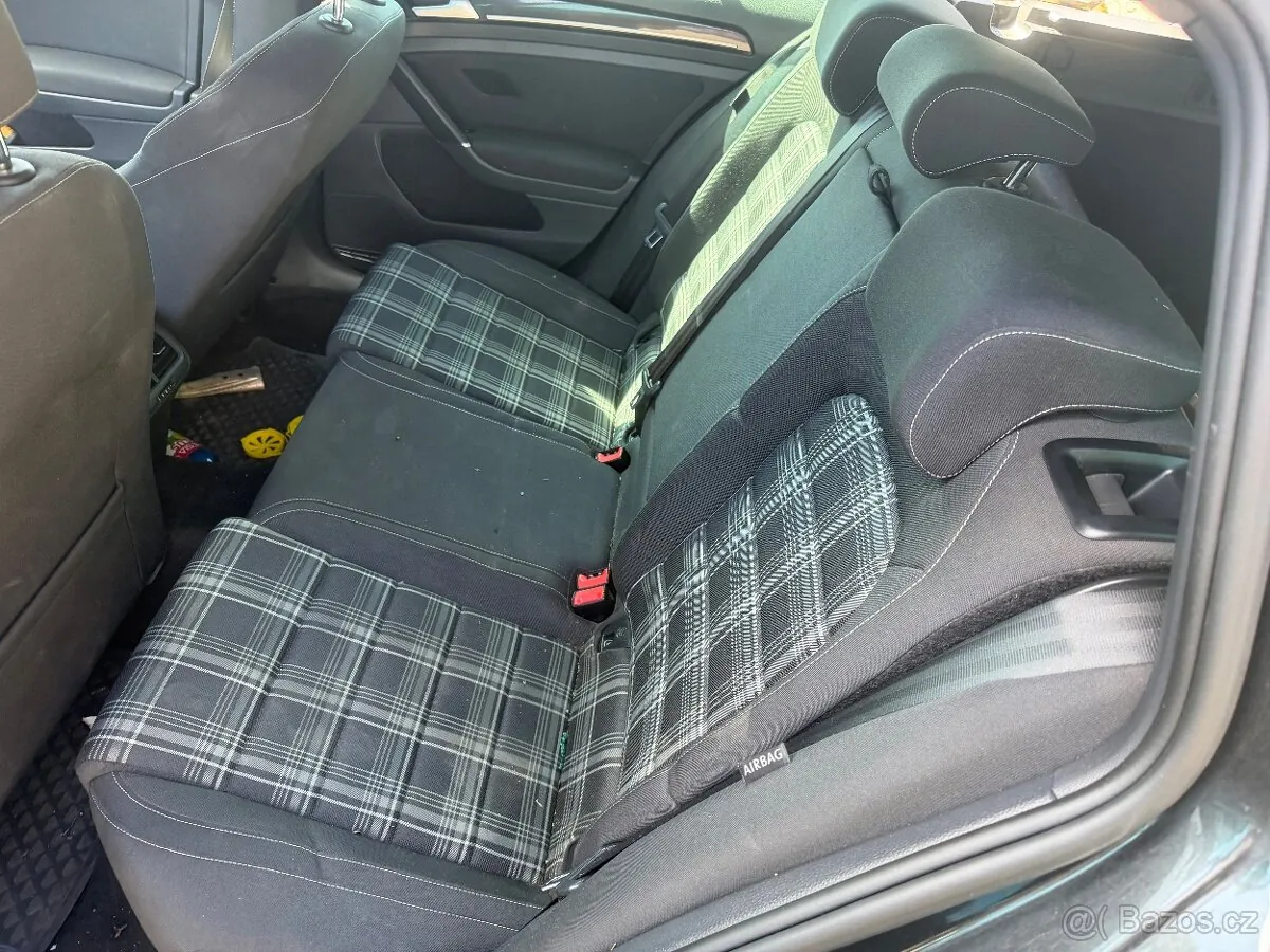 Volkswagen Golf photo 3