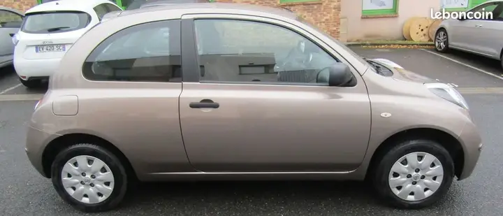 Nissan Micra 2010 photo 4