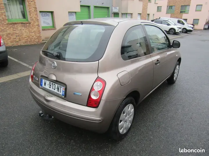 Nissan Micra 2010 photo 5