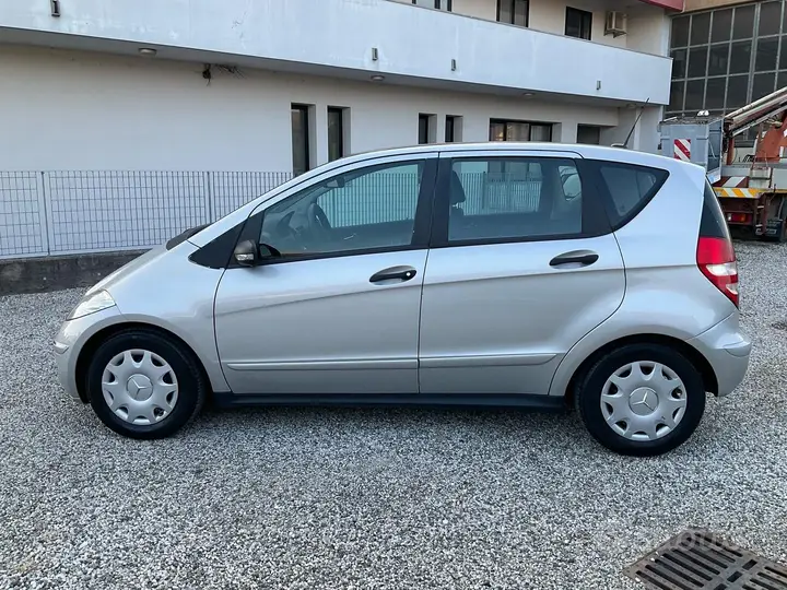 Mercedes-Benz A 150 2006 photo 2